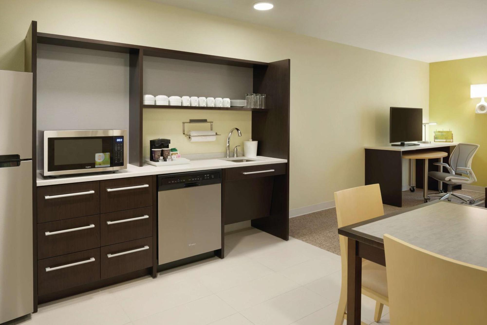 Home2 Suites By Hilton Iowa City Coralville Exterior foto
